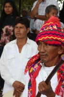 Vernes 24 de agosto del 2012. Venstiano Carranza, Chiapas. “Los Carrerantes”. Los indigenas tsotsiles recorren las calles durante las fiestas pratornales de la comunidad durante los meses de enero, abril y agosto siendo la fiesta de San Bartolome una de l
