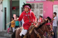 Viernes 19 de enero del 2018. Venustiano Carranza. Los Carrerantes de La San Bartolomé de los Llanos. Cabalgando y ataviados de rojo y cascabeles, los indÃÂgenas recorren las calles entre las iglesias de San Sebastián y San Pedro durante la vÃÂspera de Viernes 19 de enero del 2018. Venustiano Carranza. Los Carrerantes de La San Bartolomé de los Llanos. Cabalgando y ataviados de rojo y cascabeles, los indÃÂgenas recorren las calles entre las iglesias de San Sebastián y San Pedro durante la vÃÂspera de