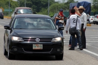 Sábado 16 de julio de 016. Tuxtla Gutiérrez. El movimiento magisterial durante la manifestación en la caseta de cobro de la autopista Tuxtla Gutiérrez-San Cristóbal de las Casas.