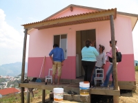 Martes 19 de abril. Así lucen las nuevas viviendas para los indígenas de la región en la nueva Ciudad Rural de Santiago el Pinar.