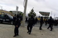 Zarate / Chihuahua / Emboscan a patrulla de la Policía Federal en Ciudad Juárez, el enfrentamiento entre delincuentes y policías deja 8 muertos y 4 lesionados   Emboscan sicarios a patrulla de la Policía Federal en Ciudad Juárez. El atentado dejó como sal
