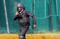 Viernes 21 de octubre del 2016. Tuxtla Gutiérrez. La presencia policiaca es una constante en la caseta de cobro cuando las manifestaciones sociales intentan acercarse a la capital del estado donde intentan exigir a la administración estatal el cumplimient