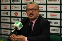 Martes 13 de septiembre del 2016. Tuxtla Gutiérrez. Carlos López Chargoy, propietario de Jaguares de Chiapas A.C. confirma la permanencia de Cardoso como DT del equipo después de tener una reunión de trabajo con la plantilla de jugadores