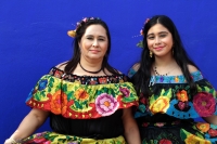 Domingo 13 de enero del 2019. Chiapa de Corzo. Las Chiapanecas se preparan para llevar las felicitaciones a San Sebastián desde la Iglesia del Señor de Acapetahua esta tarde en esta comunidad de la ribera del Río Grande