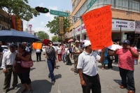 Viernes 30 de marzo del 2012. Chiapas Solidario bloquea el primer cuadro de la ciudad.