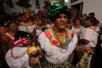 Sábado 14 de enero del 2017. Chiapa de Corzo. Las Chuntá son personajes vestidos a la usanza de las mujeres indígenas de la de presión central de Chiapas quienes recorren las calles de esta colonial ciudad de la ribera del rio Grijalva gritando vivas y ba