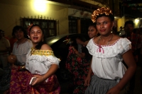 Domingo 10 de diciembre del 2016. Chiapa de Corzo. El grupo de estudiantes y maestros del CONALEP-Chiapa de Corzo, realiza el tradicional recorrido de Chuntaes por las principales calles y ermitas de esta colonial ciudad de la ribera del Rio Grijalva.