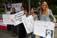 Miércoles 4 de septiembre del 2013. Tuxtla Gutiérrez. Organizaciones no Gubernamentales realizan actividades durante la realización del Día internacional de la Salud Sexual en el parque de la Marimba de la capital del estado de Chiapas.
