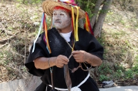 Martes 24 de mayo del 2016. Suchiapa. La Danza del Calalá es representada por los jóvenes de la comunidad quienes recorren las ermitas gritando y acompañando las ofrendas en las fiestas patronales del Corpus Christi.