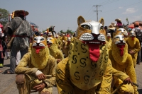 Martes 24 de mayo del 2016. Suchiapa. La Danza del Calalá es representada por los jóvenes de la comunidad quienes recorren las ermitas gritando y acompañando las ofrendas en las fiestas patronales del Corpus Christi.