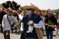 Martes 24 de mayo del 2016. Suchiapa. La Danza del Calalá es representada por los jóvenes de la comunidad quienes recorren las ermitas gritando y acompañando las ofrendas en las fiestas patronales del Corpus Christi.