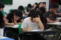 Martes 2 5 de junio del 2019. Tuxtla Gutiérrez. Esta mañana, los estudiantes y aspirantes a nuevo ingreso presentan los exámenes de admisión para el Colegio de Bachilleres de Chiapas. Martes 2 5 de junio del 2019. Tuxtla Gutiérrez. Esta mañana, los estudiantes y aspirantes a nuevo ingreso presentan los exámenes de admisión para el Colegio de Bachilleres de Chiapas.