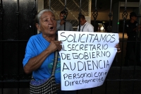 Lunes 11 de marzo del 2019. Tuxtla Gutiérrez. Pobladores de varias colonias populares exigen el desalojo de invasores de la organización Mocri, este medio día en la entrada del edificio de gobierno de Chiapas.