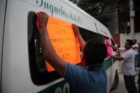 20231016. Tuxtla. Choferes de la ruta 51 protestan contra el aumento de las cuotas de los dueños del transporte colectivo