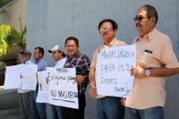 Lunes 27 de noviembre del 2017. Tuxtla Gutiérrez. Dueños de periódicos y trabajadores de medios de comunicación exigen a la admiración de Chiapas el pago de publicidad y de adeudos a trabajadores de los medios de comunicación.