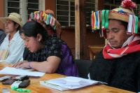 Foto/Miradasur. Jueves 9 de enero del 2014. San Cristóbal de las Casas. El día de hoy, en rueda de prensa, familias desplazadas de ejido Puebla, Chenalhó Chiapas manifestaron que: " vamos a ir unos días a nuestra comunidad, la Colonia Puebla con el fin de