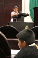 Lunes 30 de mayo. Niños de 40 municipios del estado de Chiapas participan esta mañana como diputados Infantiles en el Congreso Local mientras que los diputados locales no llenaron los espacios reservados para ellos.