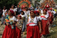 Viernes 14 de octubre del 2016. Tuxtla Gutiérrez. El colorido y alegría de las familias de la comunidad indígena zoque se presenta durante todas las festividades de esta cultura que se mantiene viva a pesar de los cambios que marcan las dinámicas sociales