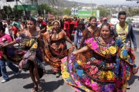 Domingo 15 de marzo del 2015. Tuxtla Gutiérrez. La comunidad Zoque de Tuxtla Gutiérrez, durante la caminata del regreso de Las Vírgenes de Copoya.