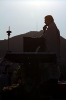 Miércoles 25 de abril del 2012. Christopher Pierre durante la ceremonia litúrgica de esta tarde en el Cristo de Copoya.