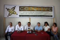Miércoles  9 de noviembre del 2016. Tuxtla Gutiérrez. La coalición de organizaciones se presenta como una de las más numerosas en el estado, esta darte da a conocer su conformación en conferencia de prensa.