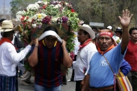 Domingo 17 de marzo del 2019. Tuxtla Gutiérrez. Los danzantes tradicionales Zoques durante la procesión de las Vírgenes que venera esta comunidad hacia el ejido de Copoya donde iniciaran festejos de la virgen de Candelaria.