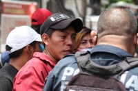 Lunes 6 de julio del 2020. Tuxtla Gutiérrez. Una fuerte discusión entre vendedores ambulantes provocó lesiones menores a algunos de los involucrados, este medio día en pleno centro de la ciudad.