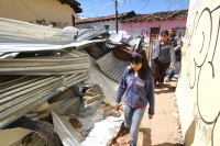 Jueves 7 de agosto del 2014. San Cristóbal de las Casas. El tornado F-0 (cero) del día de ayer presentó ráfagas de viento con más de 70 kilómetros por hora según autoridades de CONAGUA y se han contabilizado más de 400 viviendas afectadas, 40 árboles derr