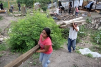 Martes 27 de mayo del 2014. Tuxtla Gutiérrez. Las fuerzas policiacas del estado de Chiapas acompañan el desalojo de los predios invadidos en las cercanÃas del fraccionamiento Vida Mejor y que los colonos denominan Colonia Manuel Velazco Martes 27 de mayo del 2014. Tuxtla Gutiérrez. Las fuerzas policiacas del estado de Chiapas acompañan el desalojo de los predios invadidos en las cercanÃas del fraccionamiento Vida Mejor y que los colonos denominan Colonia Manuel Velazco