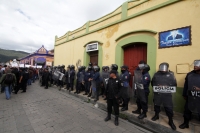Jueves 20 de noviembre del 2014. San Cristóbal de las Casas. Destrozos y desmanes de grupos vandálicos en esta colonial ciudad.