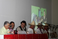 Miércoles 30 de octubre del 2013. Tuxtla Gutiérrez. La antropóloga Dolores Aramoni durante la presentación del material fonográfico Que Viva el Mequé, que recopila la música tradicional Zoque de la Mayordomía Zoque del Rosario de Tuxtla.
