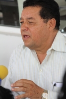 Miércoles 10 de octubre del 2012. Tuxtla Gutiérrez, Chiapas. El Rector de la UNICACH Roberto Domínguez, algunos estudiantes distinguidos y profesores de prestigio hablan a los medios de comunicación sobre el movimiento estudiantil que mantiene cerradas al