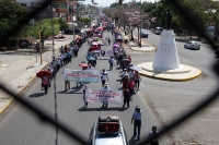 Lunes 7 de marzo del 2016. Tuxtla Gutiérrez. Los maestros de Secundarias Técnicas de Chiapas continúan manifestándose a la falta del cumplimiento de las minutas de acuerdo sostenidas con las autoridades estatales