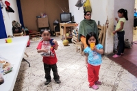 Sábado 22 de junio del 2013. Foto/Miradasur. San Juan Chamula. Los miembros de las cuatro familias desplazadas de su comunidad retornaran este 25 de junio a Los Llanos donde fueron expulsados desde enero 31 personas evangélicas y que hasta ahora no han en