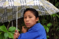 Domingo 6 de enero del 2013. Chilón, Chiapas. La extrema pobreza y las inclemencias del clima continúan enfermando a las familias de la Sierra después de que fallecieran varios menores durante las semanas pasadas.