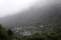 Domingo 6 de enero del 2013. Chilón, Chiapas. La extrema pobreza y las inclemencias del clima continúan enfermando a las familias de la Sierra después de que fallecieran varios menores durante las semanas pasadas.