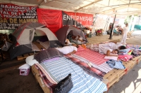 Jueves 18 de mayo del 2017. Tuxtla Gutiérrez. Las enfermeras en huelga de hambre continúan protestando a pesar del delicado estado de salud que guardan después de dos semanas de permanecer en ayuno.