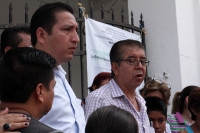 Martes 23 de agosto del 2016. Tuxtla Gutiérrez. Padres de familia y directivos de la Escuela Secundaria del Estado Número Uno preparan propuestas para impartir clases mientras continúan las protestas del Movimiento Magisterial en Chiapas.