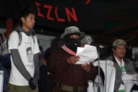 1 de enero del 2015. San Andrés Larrainzar. La delegación de padres de familia y compañeros de los normalistas de Ayotzinapa durante las celebraciones del aniversario zapatista en el Caracol II de Oventik