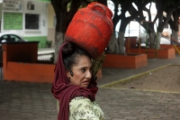 Sábado 27 de agosto del 2016. Tuxtla Gutiérrez. La obra de teatro De Amor, Desamor y Otras Desgracias de la compañía Tres Son Pocos continua el Festival Internacional de Teatro Independiente “Otra latitud”