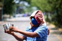 20210531. Tuxtla G. Continúan los enfrentamientos entre normalistas y las corporaciones policiacas de Chiapas