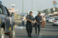 Los elementos de las policías de Tuxtla se preocupan de que no sean tomadas fotografías en los accidentes sin ocuparse de controlar el tráfico en las vialidades afectadas.