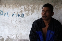 Martes 3 de junio del 2014. Arriaga, Chiapas. Familias de las pescaderías de la costa chiapaneca, esperan que las lluvias se incrementen en las próximas horas, esto a pesar de que las autoridades de Protección Civil continúan alertando sobre el riesgo de 