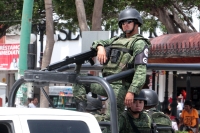 Lunes 22 de julio del 2019. Tuxtla Gutiérrez. Elementos de la Guardia Nacional patrullan sobre la Avenida Central este medio día.