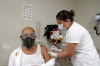 20210218. Tuxtla G. Inicia la segunda jornada de vacunación  #covid para trabajdores de salud en Chiapas