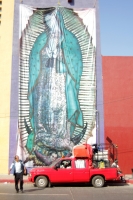 Lunes 8 de diciembre del 2014. Tuxtla Gutiérrez. Los peregrinos de las comunidades de los altos de Chiapas llegan a la Catedral de Guadalupe en la capital del estado de Chiapas donde continúan el recorrido de las carreteras del sureste de México.