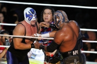 Sábado 6 de octubre del 2013. Tuxtla Gutiérrez. Esta noche se lleva a cabo la función de lucha libre profesional Guerra de Leyendas 2.