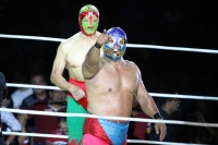Sábado 6 de octubre del 2013. Tuxtla Gutiérrez. Esta noche se lleva a cabo la función de lucha libre profesional Guerra de Leyendas 2.
