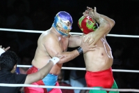 Sábado 6 de octubre del 2013. Tuxtla Gutiérrez. Esta noche se lleva a cabo la función de lucha libre profesional Guerra de Leyendas 2.