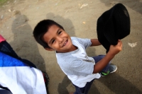 Julio del 2014. Tapachula de Córdoba y Ordoñez. Los Niños Hondureños. Después de vivir el éxodo ocasionado por la violencia en Honduras, acosados y perseguidos por los mareros, continúan el camino hacia el norte intentando olvidar la venganza que sus jóve